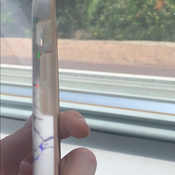 iPhone 8 Marble/ Iridescent phone case - Picture 4 of 4